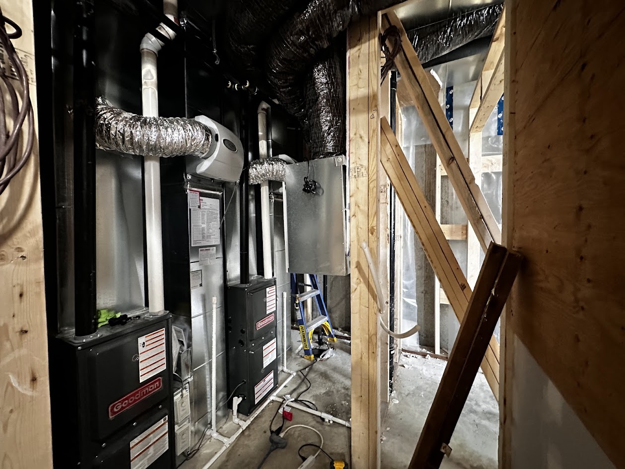 9416 156 street_2025-08-25_8 units
